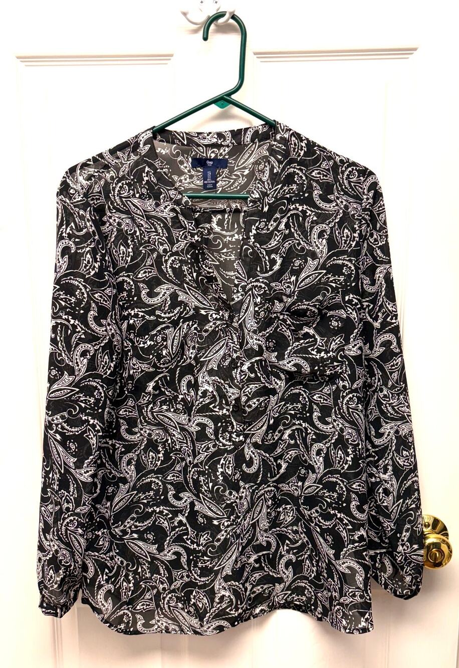 Gap Blouse Black and White Paisley Patch Pockets, Long Sleeve, Size L